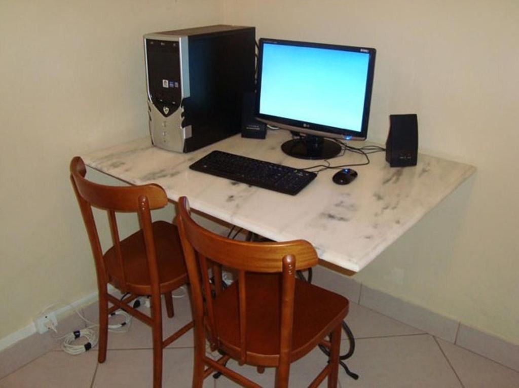 Hotel Faisca Mariana Esterno foto